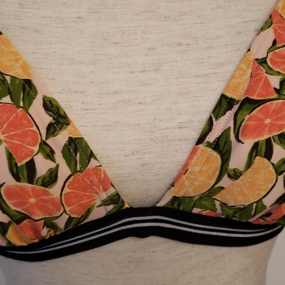 Xhilaration Citrus Print Bikini Top - Picture 4 of 12